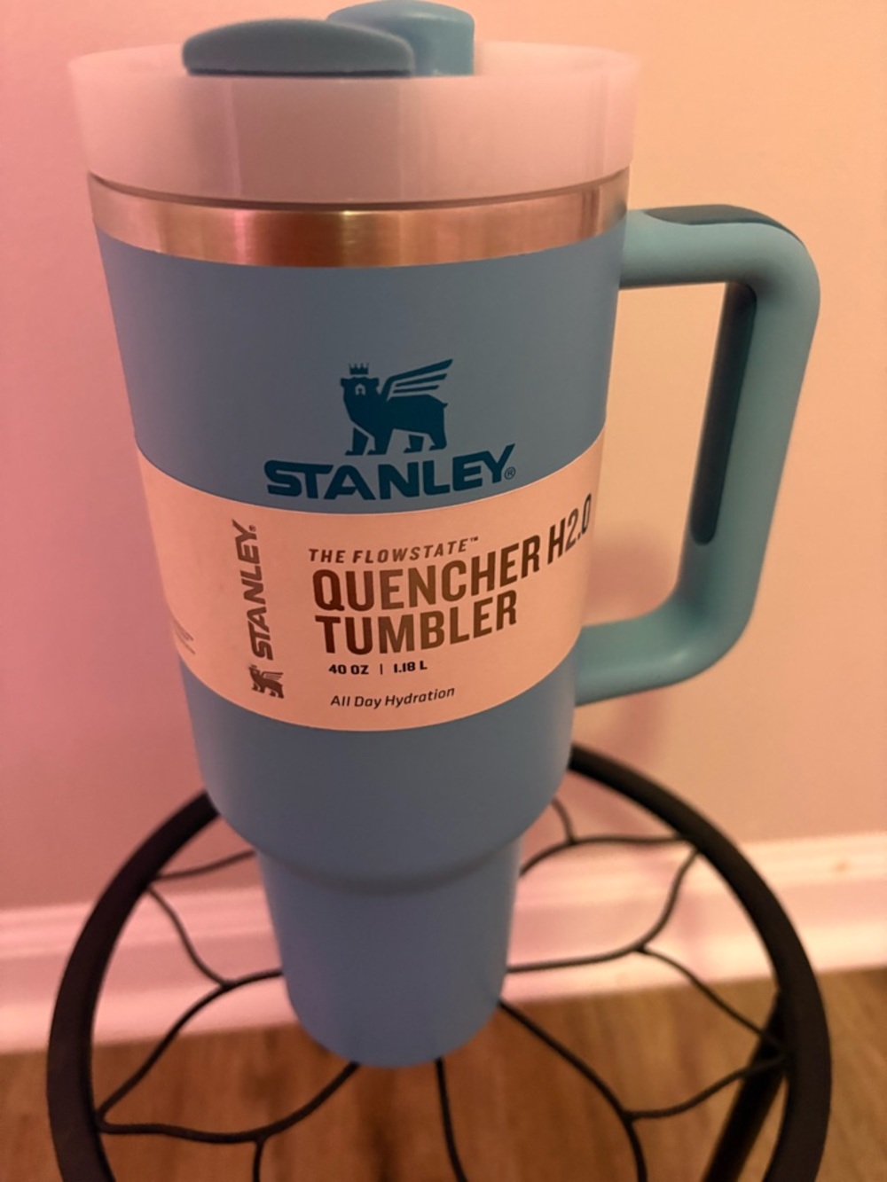 Stanley Light Blue Quencher H2.0 Tumbler with Handle